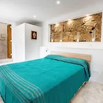 Cyprus Villages - & Restaurant - Location - With Access To Pool And Stunning Views Tochni