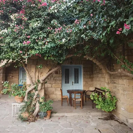 Cyprus Villages - & Restaurant - Location - With Access To Pool And Stunning Views בית כפרי