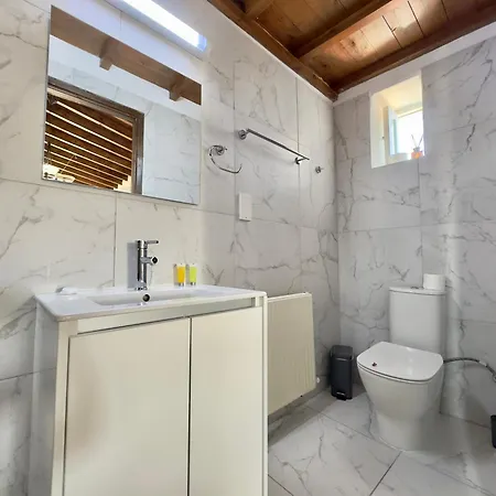 Landhaus Cyprus Villages & Restaurant - Location - - With Access To Pool And Stunning Views Tochni
