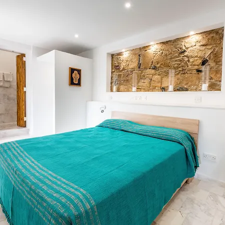 Cyprus Villages - & Restaurant - Location - With Access To Pool And Stunning Views טוקהיני