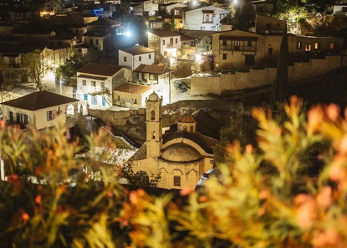 Cyprus Villages - & Restaurant - Location - With Access To Pool And Stunning Views Tokhni