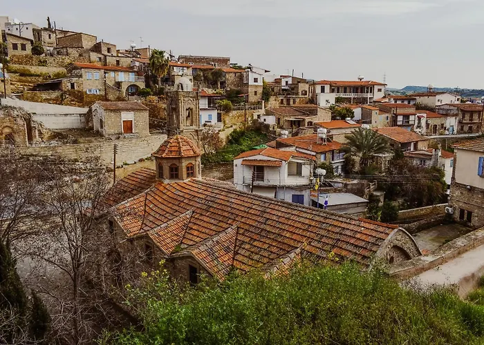 Cyprus Villages - & Restaurant - Location - With Access To Pool And Stunning Views Landhuis Tokhni