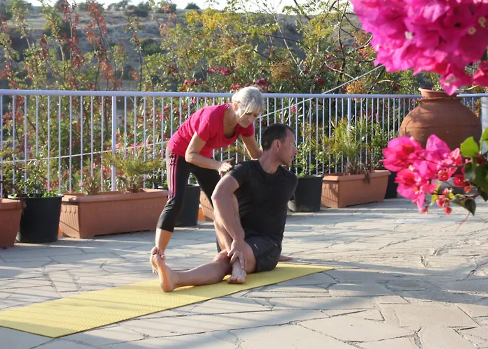 Cyprus Villages - & Restaurant - Location - With Access To Pool And Stunning Views Landhuis *