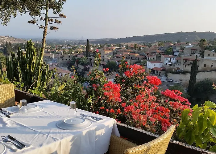 Landhuis Cyprus Villages - & Restaurant - Location - With Access To Pool And Stunning Views *