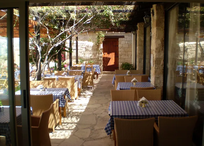 Cyprus Villages - & Restaurant - Location - With Access To Pool And Stunning Views *