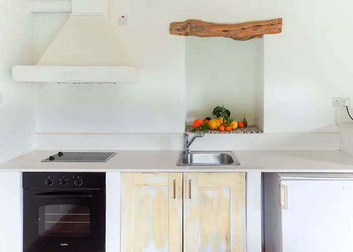 Cyprus Villages - & Restaurant - Location - With Access To Pool And Stunning Views Tokhni