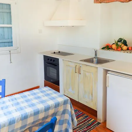 Cyprus Villages & Restaurant - Location - - With Access To Pool And Stunning Views Tochni