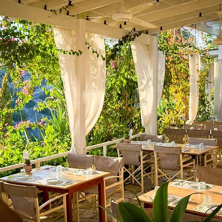 Cyprus Villages - & Restaurant - Location - With Access To Pool And Stunning Views *