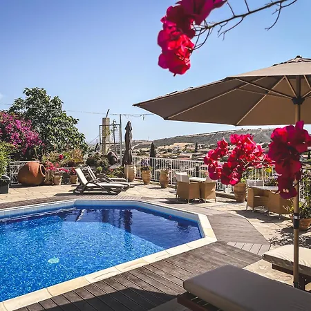 Cyprus Villages - & Restaurant - Location - With Access To Pool And Stunning Views Casă la țară *