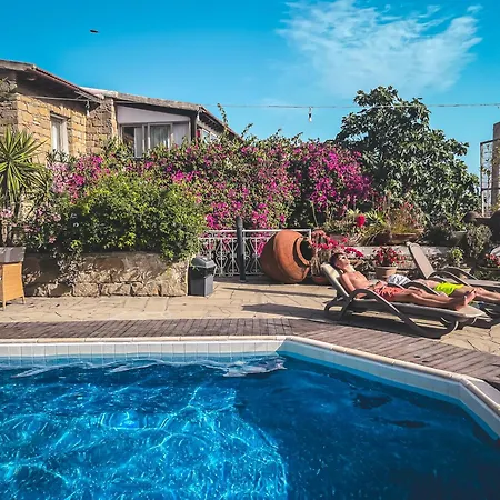 Country house Cyprus Villages - & Restaurant - Location - With Access To Pool And Stunning Views Tochni