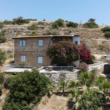 Cyprus Villages & Restaurant - Location - - With Access To Pool And Stunning Views Tochni