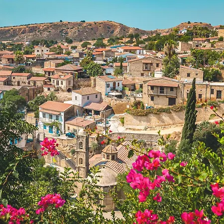 Cyprus Villages & Restaurant - Location - - With Access To Pool And Stunning Views