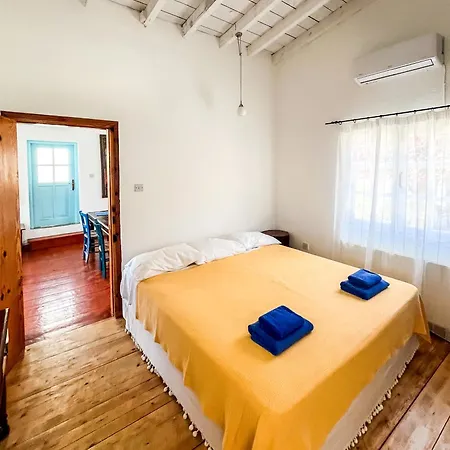 Cyprus Villages & Restaurant - Location - - With Access To Pool And Stunning Views * Tochni
