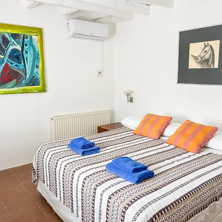Cyprus Villages & Restaurant - Location - - With Access To Pool And Stunning Views * Tochni