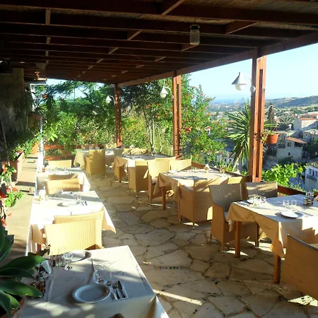 Cyprus Villages - & Restaurant - Location - With Access To Pool And Stunning Views *