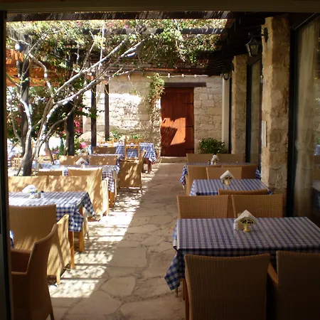Cyprus Villages - & Restaurant - Location - With Access To Pool And Stunning Views *