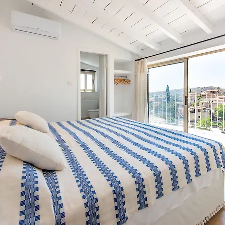 Cyprus Villages - & Restaurant - Location - With Access To Pool And Stunning Views *