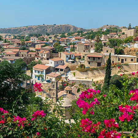 Country house Cyprus Villages - & Restaurant - Location - With Access To Pool And Stunning Views