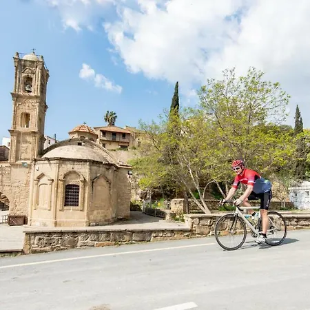 Country house Cyprus Villages & Restaurant - Location - - With Access To Pool And Stunning Views