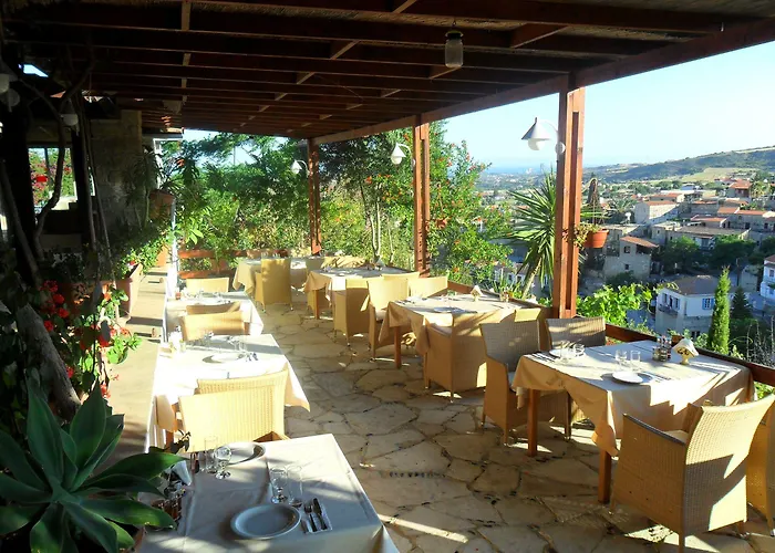Cyprus Villages - & Restaurant - Location - With Access To Pool And Stunning Views *