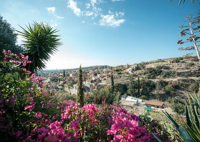Cyprus Villages - & Restaurant - Location - With Access To Pool And Stunning Views Tóhni